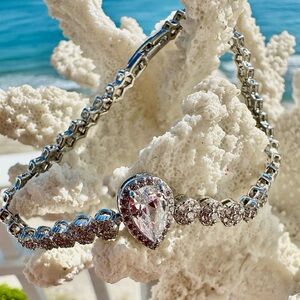 Elegant Silver Teardrop Bracelet tennis like ...